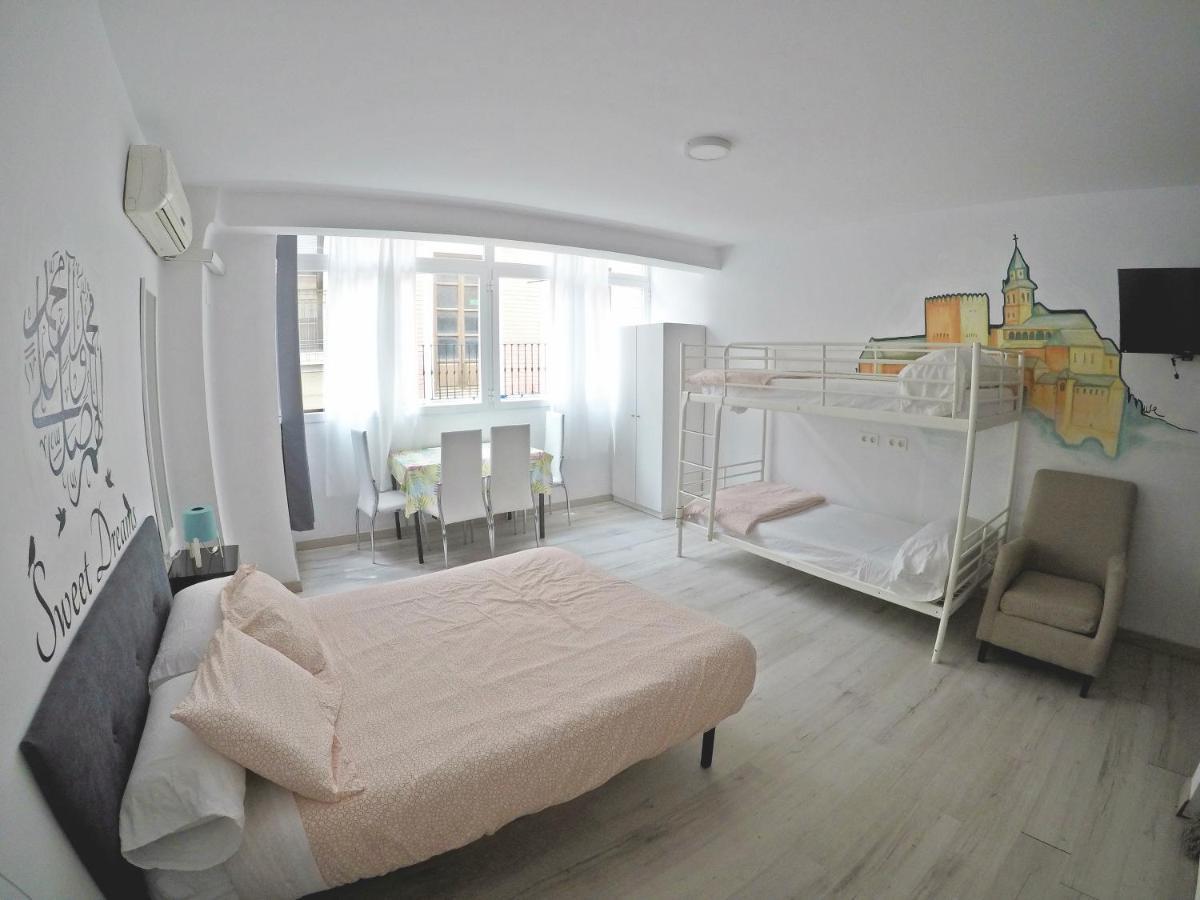 Mesonhomes Suites Center - Stay & Work Гранада Екстер'єр фото