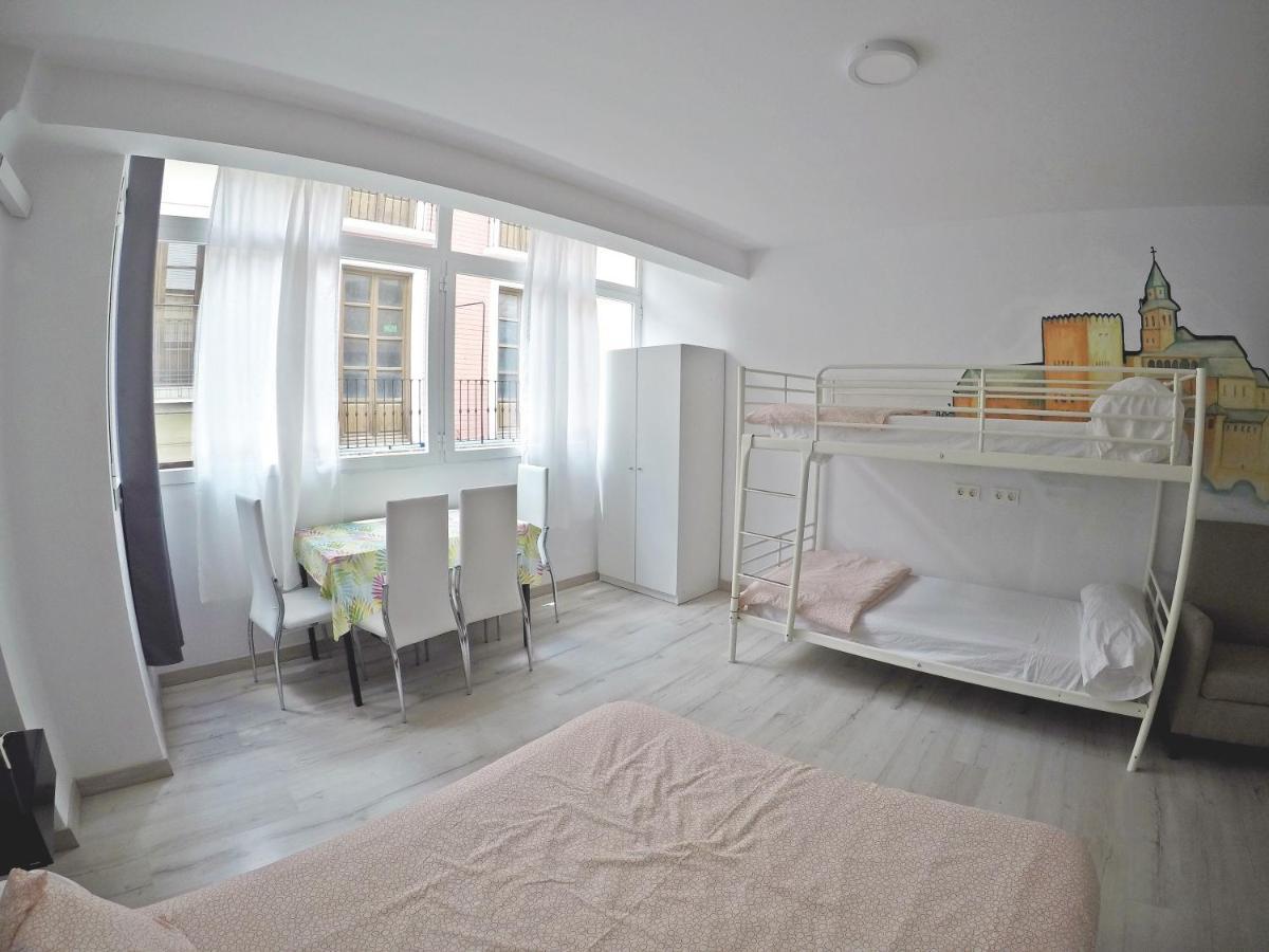 Mesonhomes Suites Center - Stay & Work Гранада Екстер'єр фото